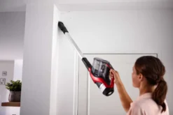 Philips SpeedPro Max 2-in-1 Kabelloser Staubsauger, 360°-Saugdüse, 25.2 V, 65 Min. Akku Laufzeit, Rot (XC7043/01) -Rowenta || Bosch Verkäufe 0284e851d0ca5c966c796c8822a58a7d