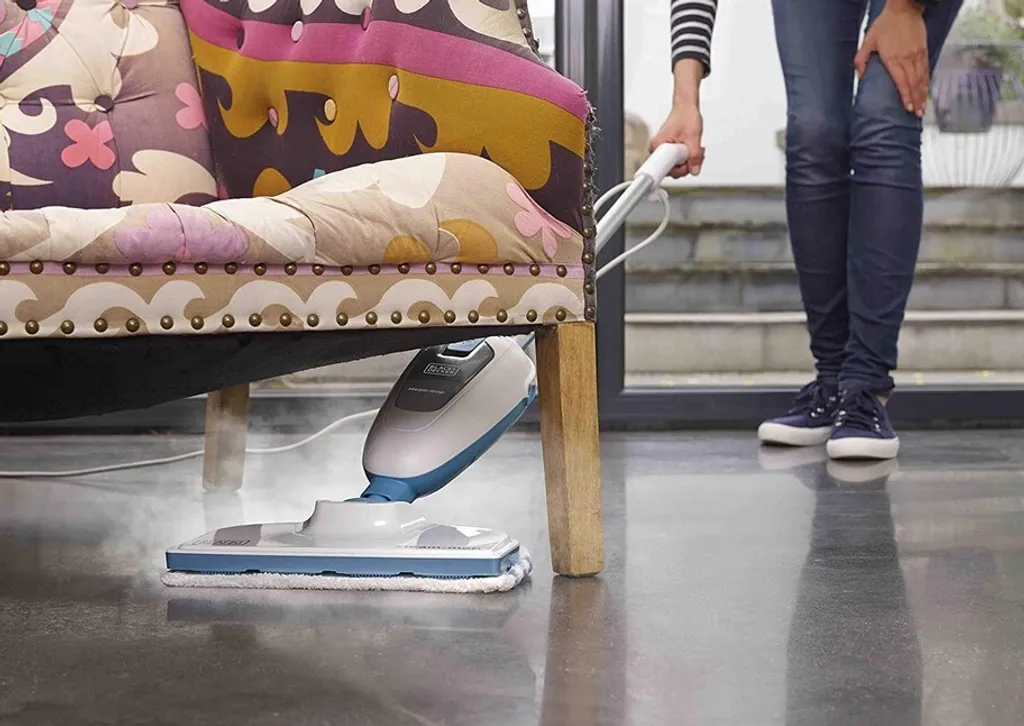 Black & Decker Black+Decker FSM13E1 Dampfbesen Steam Mop, Basic (Dampfreiniger Für Hygienische, Gründliche Sauberkeit, Abnehmbarer Stiel, Einfache Bedienbarkeit, Inkl. 1 Mikrofaser-Pad), 1300 W 3 Black & Decker Black+Decker FSM13E1 Dampfbesen Steam Mop, Basic (Dampfreiniger Für Hygienische, Gründliche Sauberkeit, Abnehmbarer Stiel, Einfache Bedienbarkeit, Inkl. 1 Mikrofaser-Pad), 1300 W – Bild 3