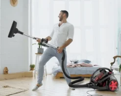 AG3000 - Beutelloser Staubsauger - 900 Watt - Saugleistungsregulierung - Starke Saugleistung - Staubsauger - Kompakt Und Leicht - Einfach Zu Bedienen -Rowenta || Bosch Verkäufe 4c7bf733a8523421f1024e3ae69f2fbd