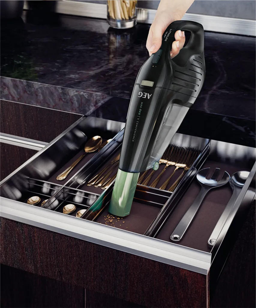 AEG HX6-23ÖKO Akku-Handstaubsauger Ohne Stiel (kabellos, Beutellos, 10,8 V Leistung, Mit Möbel-Bürste, Black Recycled) 5 AEG HX6-23ÖKO Akku-Handstaubsauger Ohne Stiel (kabellos, Beutellos, 10,8 V Leistung, Mit Möbel-Bürste, Black Recycled) – Bild 5