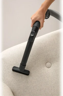 HooGo B3+ Bodenstaubsauger 3 Liter Mit Beutel Inkl. Parkett-, Polster- Und Fugendüse, Möbelbürste, 11m Aktionsradius, HEPA14 Filter, Allergikertauglich 20 HooGo B3+ Bodenstaubsauger 3 Liter Mit Beutel Inkl. Parkett-, Polster- Und Fugendüse, Möbelbürste, 11m Aktionsradius, HEPA14 Filter, Allergikertauglich -Rowenta || Bosch Verkäufe 5666db350c4e322c93e096dc10e5a928