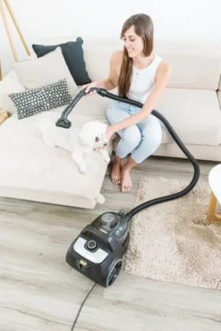 ETA GRANDE ANIMAL Beutelloser Staubsauger ETA222390000, 850W, 2 X HEPA Filtr, DermoPet-Aufsatz, ECO Motor, 360 ° Drehbares Rad -Rowenta || Bosch Verkäufe 57403e2b760d23b01f6bda8e4b7c22f7