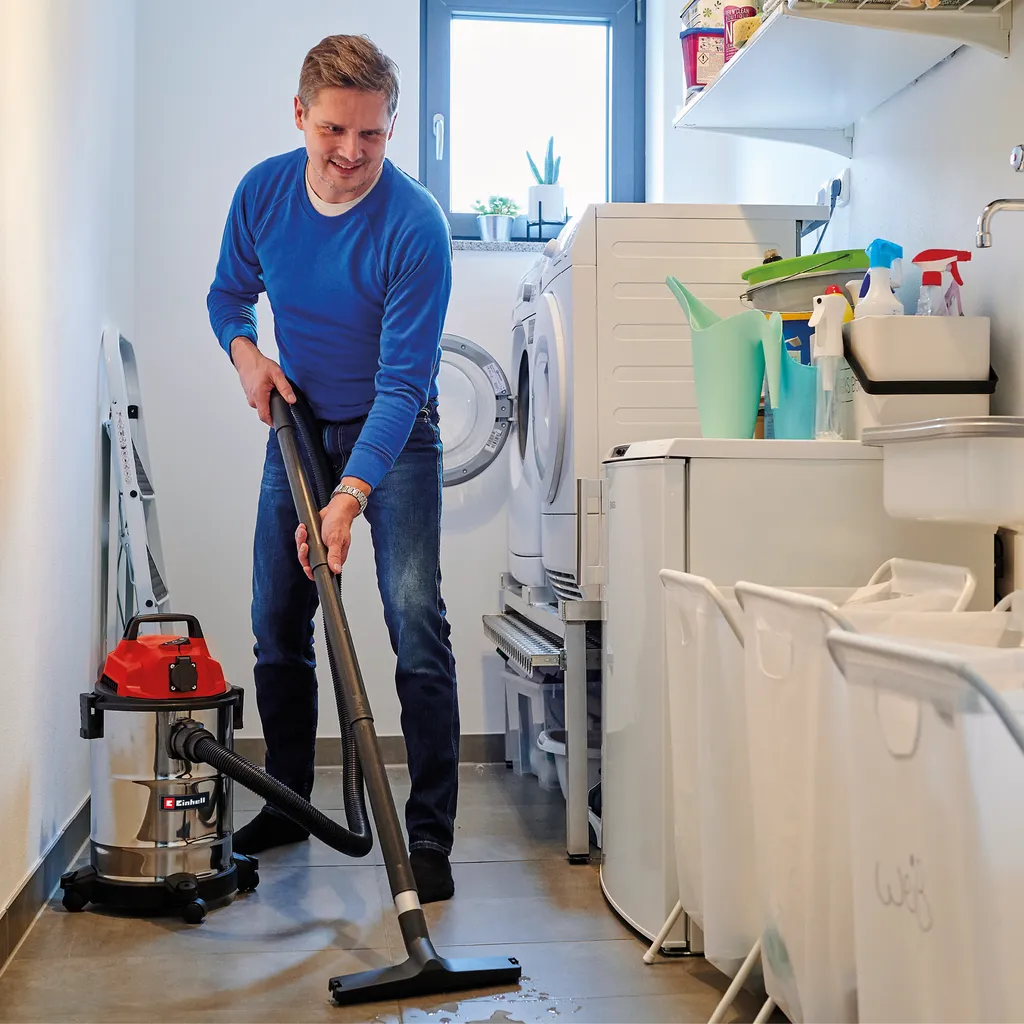 Einhell Nass-Trockensauger TC-VC 1820 SA 2 Einhell Nass-Trockensauger TC-VC 1820 SA – Bild 2