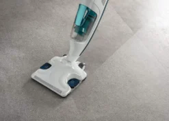 Rowenta Bodendampfreiniger Clean & Steam Revolution RY7757 | 2 In 1 Reingung | Verdampfer Für ätherische Öle | Alle Bodenarten | Anti-Kalk-Kartusche | Weiß/Blau -Rowenta || Bosch Verkäufe c51062501eff45dc07c822f6d0e0953a